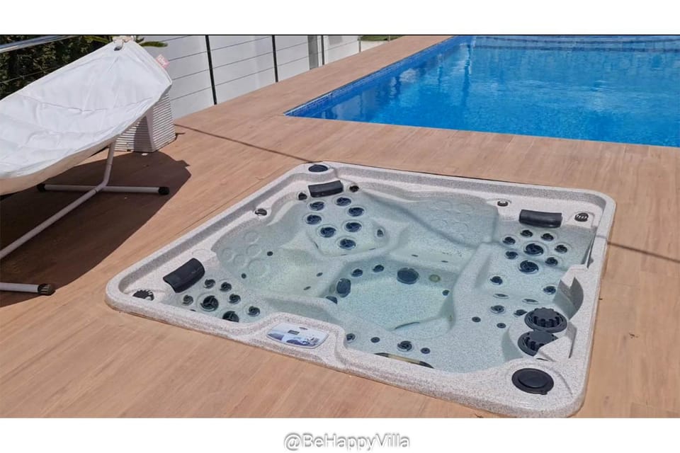 Hot Tub, Pool view, Swimming pool