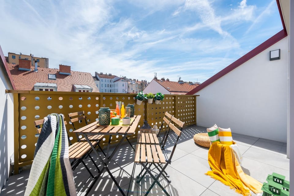 View (from property/room), Balcony/Terrace