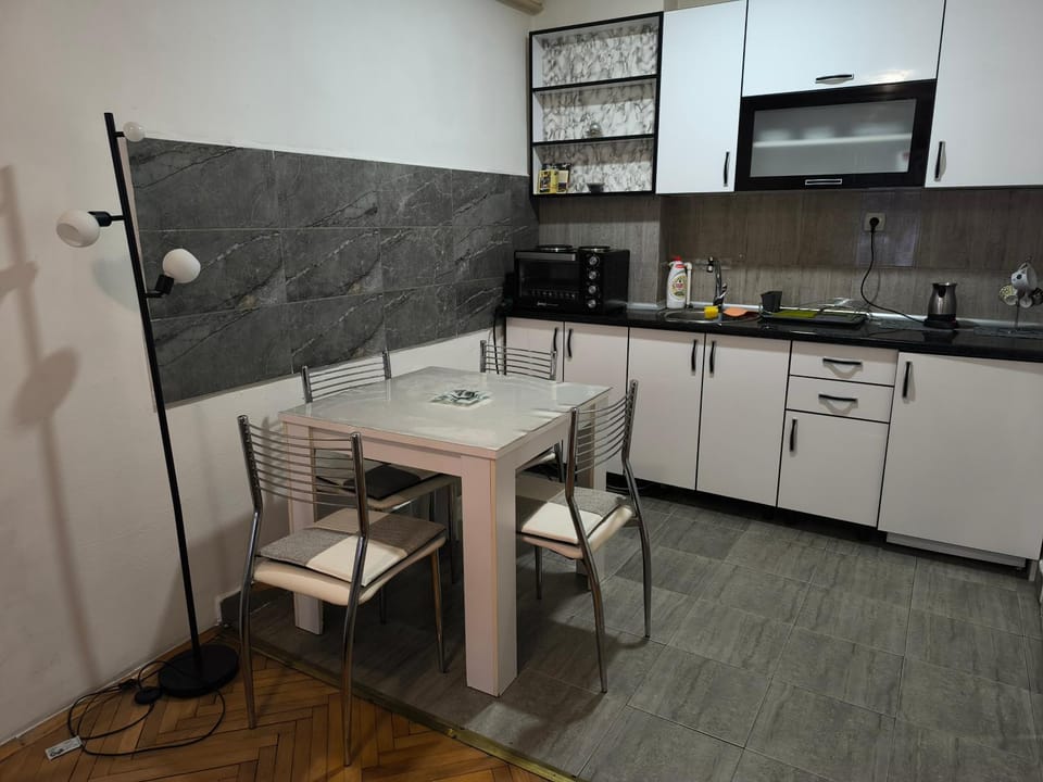 Jednosoban stan centar Ela, Apartment in Serbia