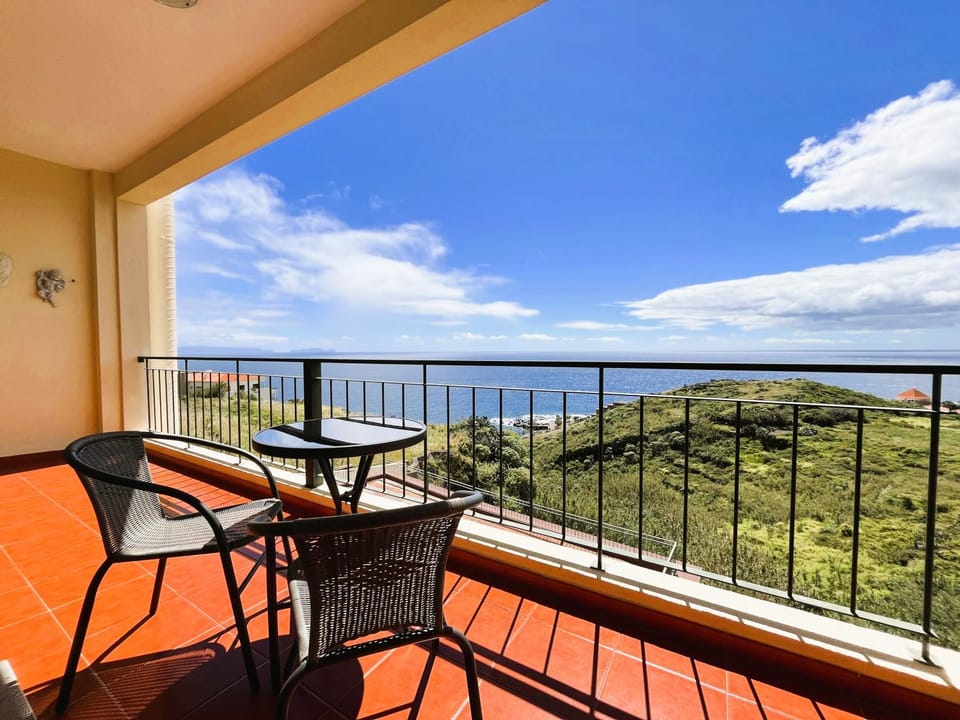 Natural landscape, View (from property/room), Balcony/Terrace, Sea view