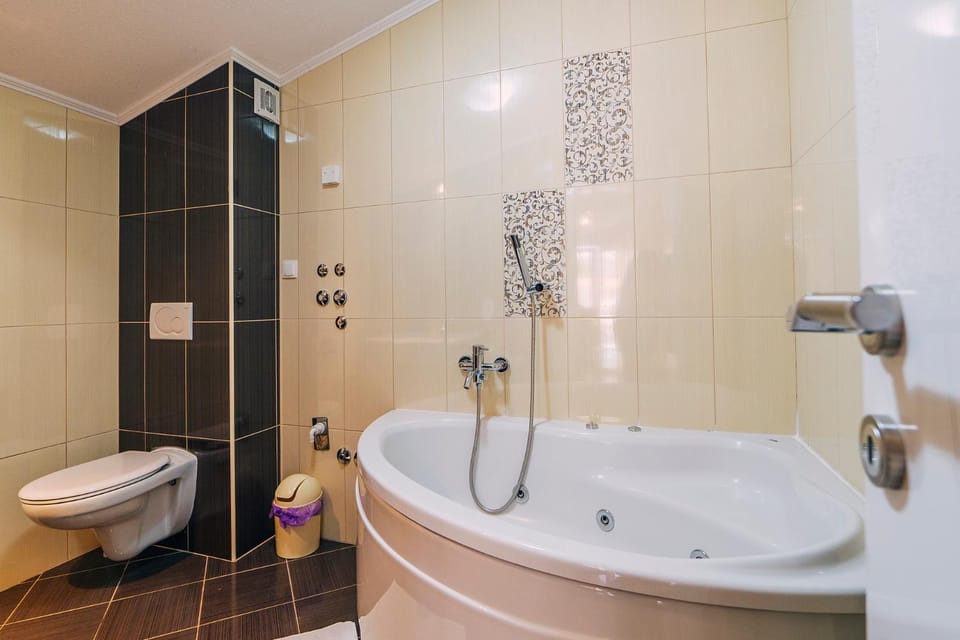 Apartments Center one minute from the beach Apartment in Baška Voda