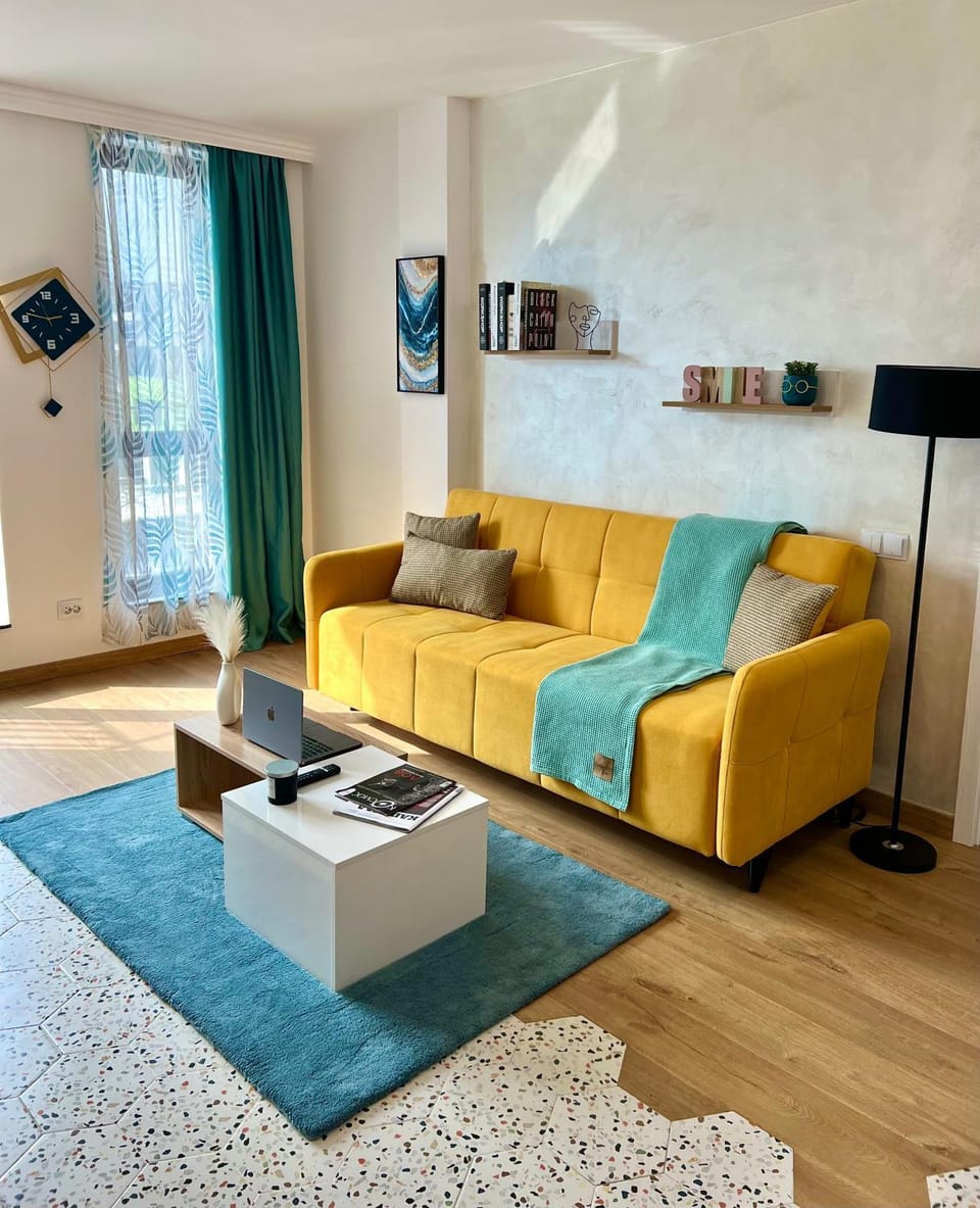 Living room, Decorative detail, Seating area