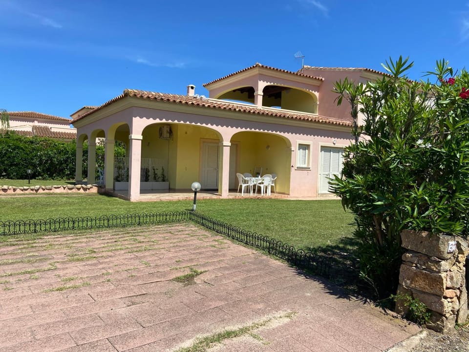 Property building, Garden