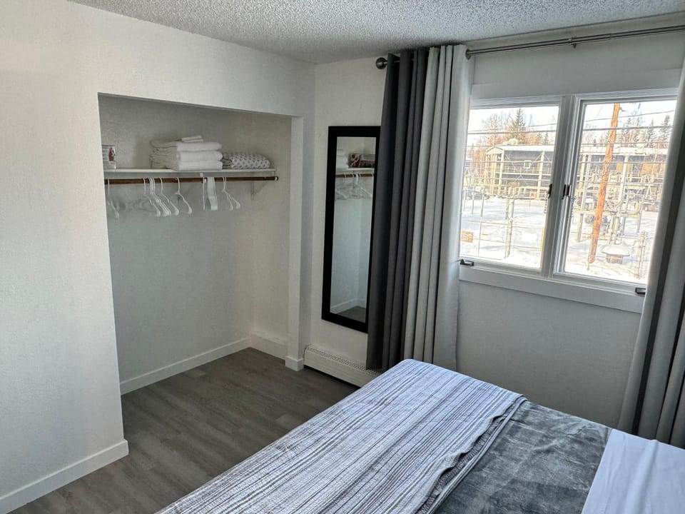 #9 Deluxe Room Apartment in Fairbanks