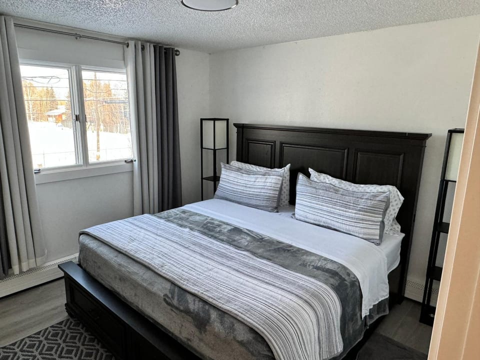 #9 Deluxe Room Apartment in Fairbanks