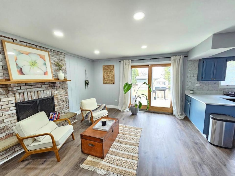 Seating area, Family