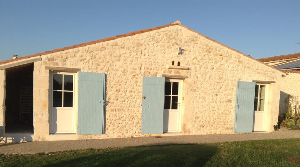 Le Domaine des Aguins Country House in Nouvelle-Aquitaine