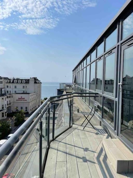 Beach Penthouse Apartment Bournemouth Apartment in Bournemouth