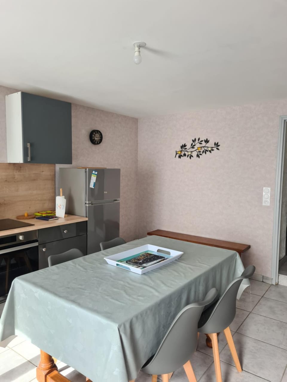 Kitchen or kitchenette, oven, stove