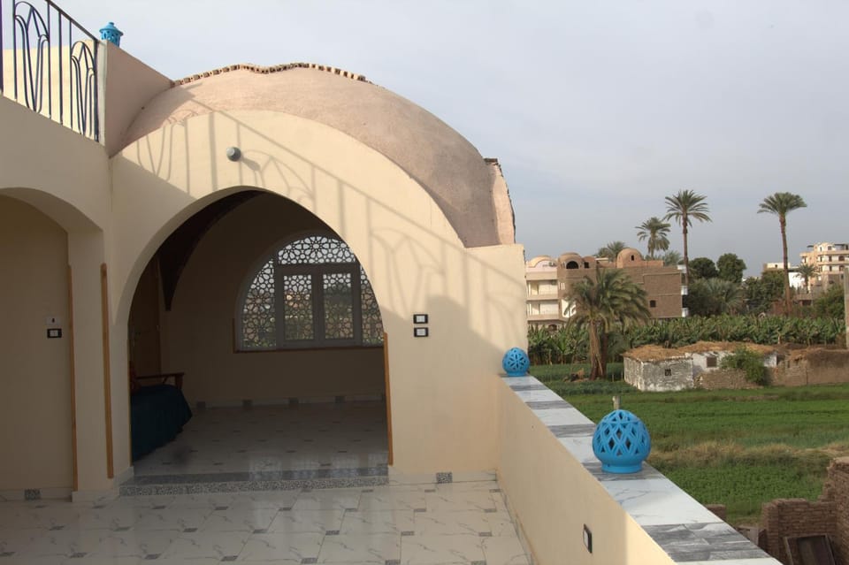 Property building, Balcony/Terrace, Garden view