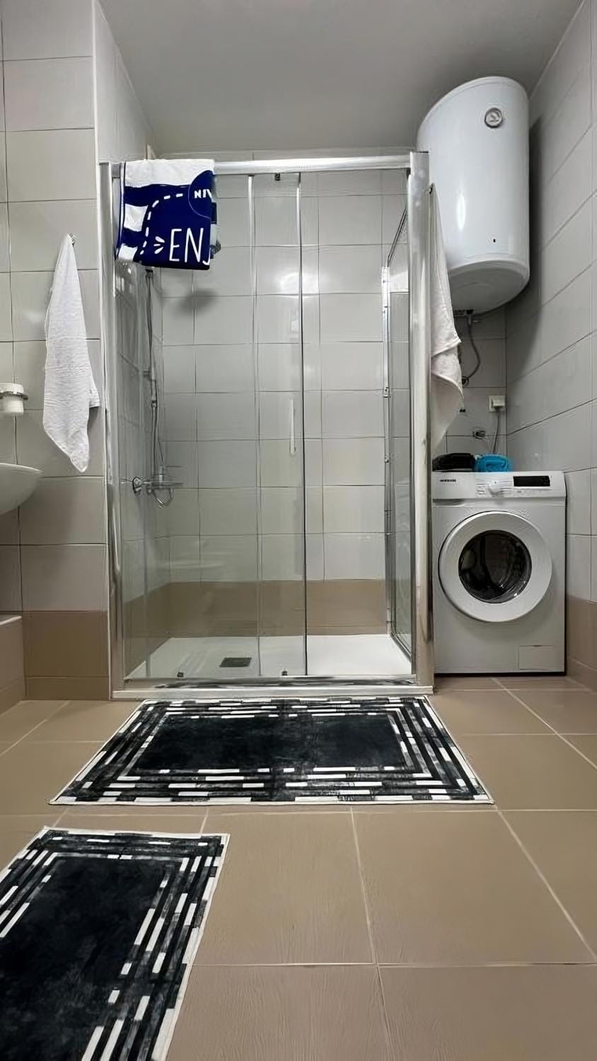 Shower, Toilet, Bathroom, washing machine