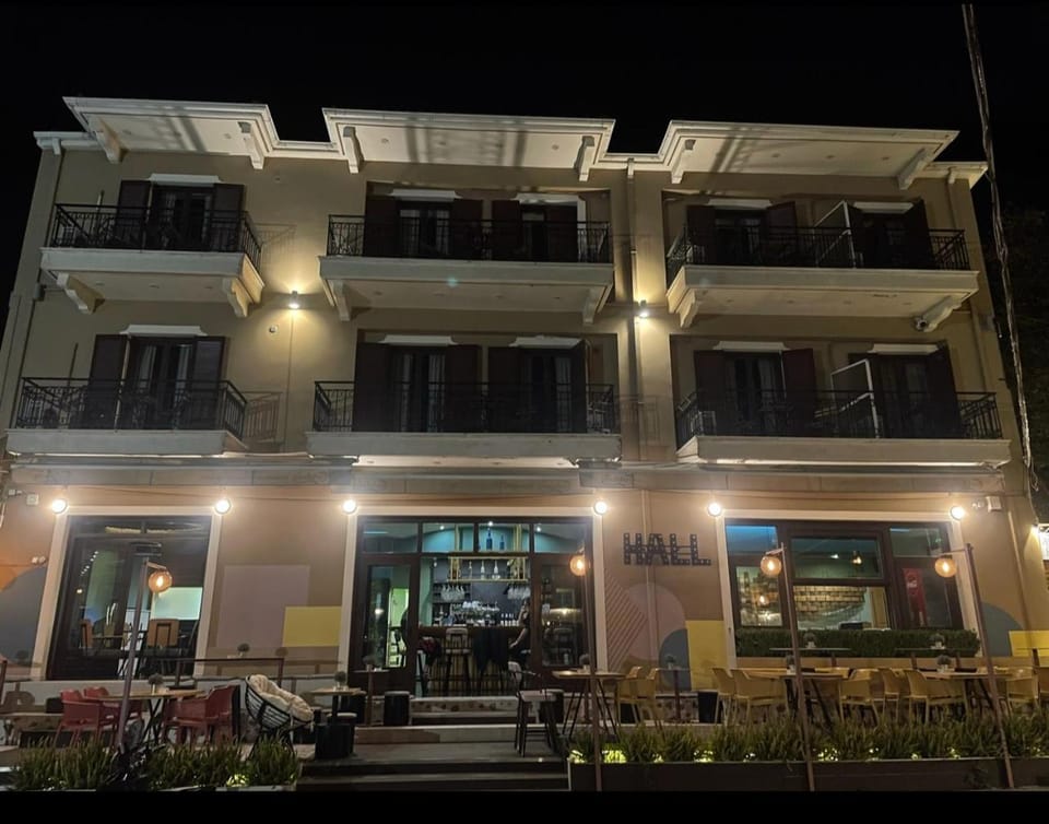 Property building, Restaurant/places to eat, Night