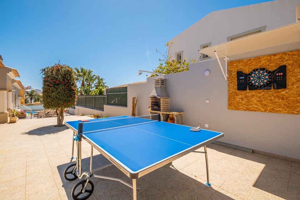 Table tennis