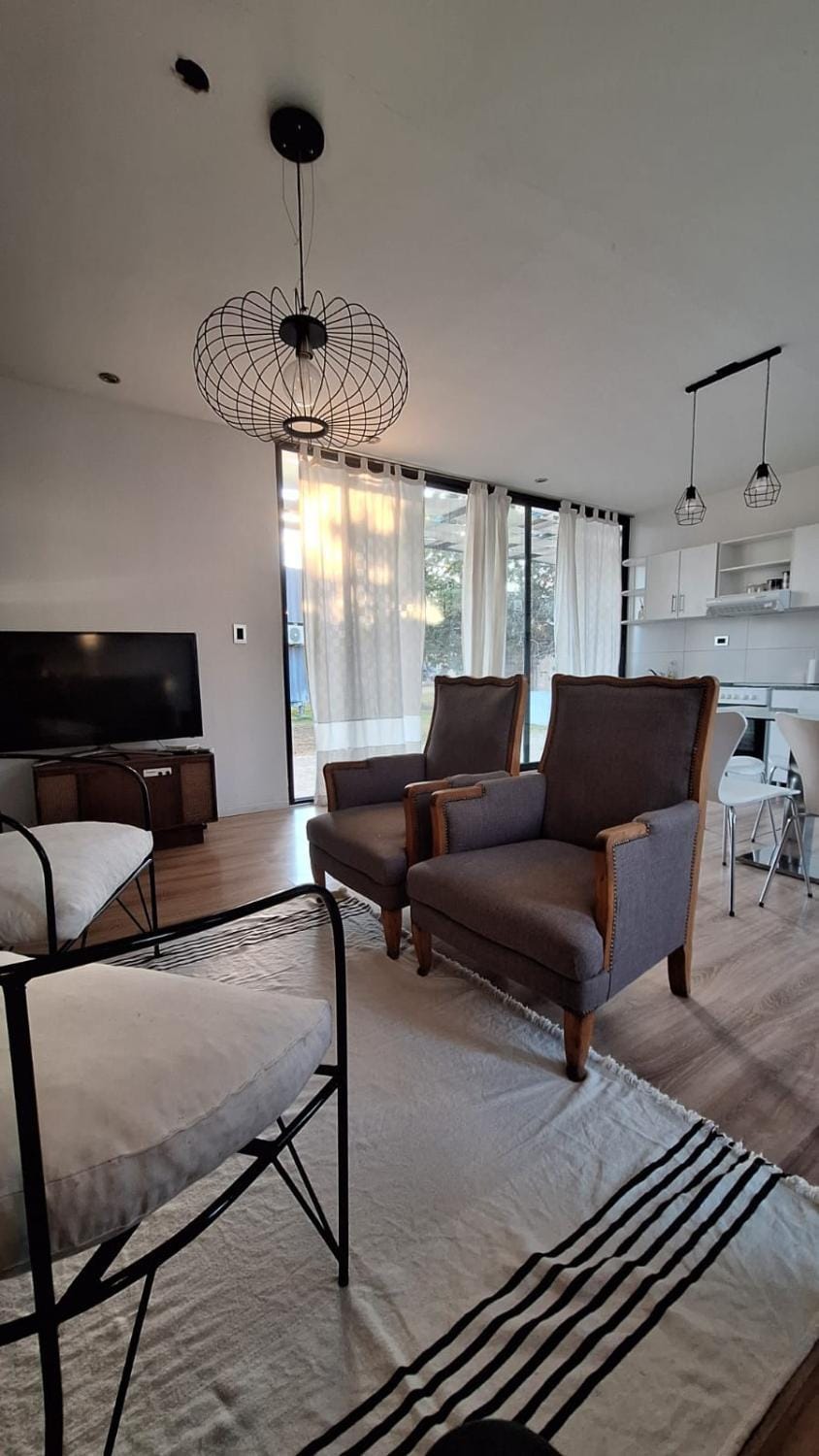 TV and multimedia, Kitchen or kitchenette, Living room, Seating area