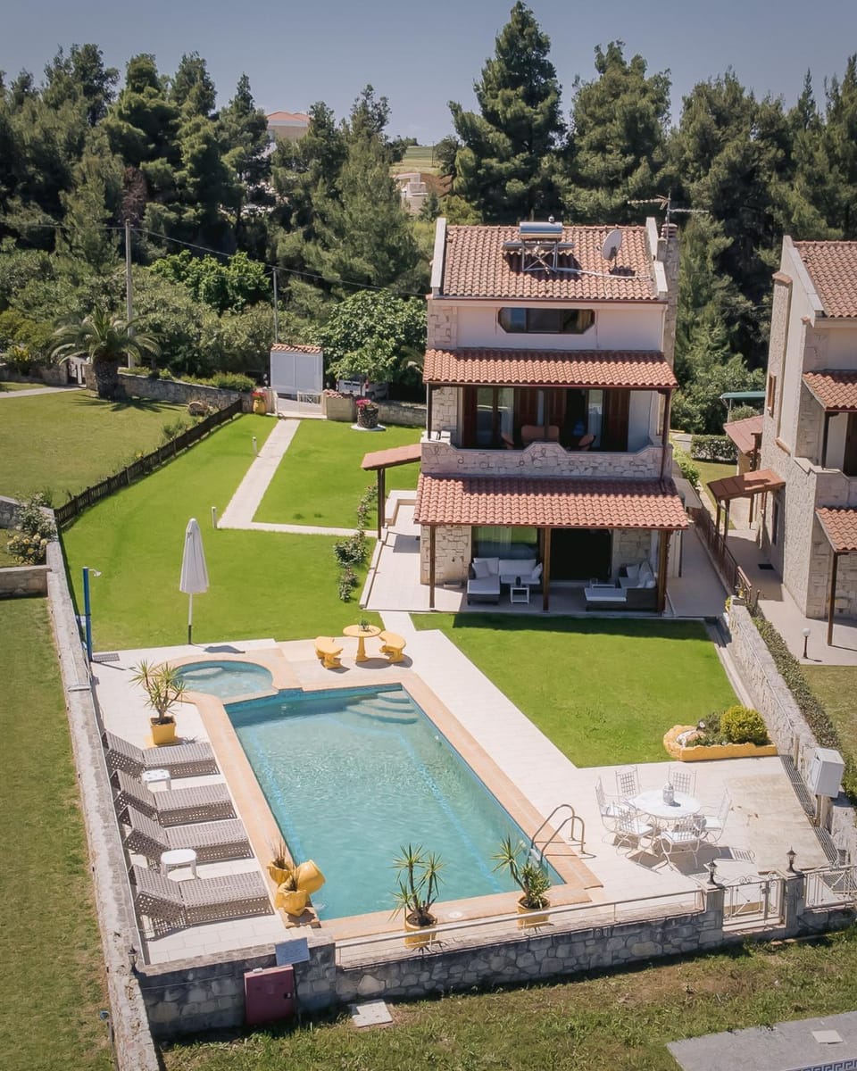 Zeus Sea View Villa with Private Pool, Afytos Villa in Halkidiki