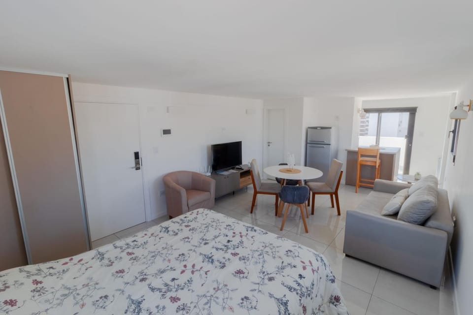 Check and Home - Lamadrid - 4 Huéspedes a Estrenar con Amplia Terraza y Pileta Apartment in Mar del Plata