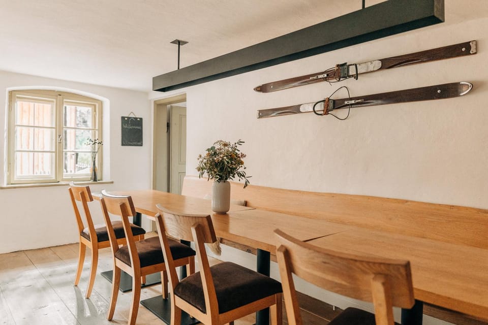 Dining area, kitchen