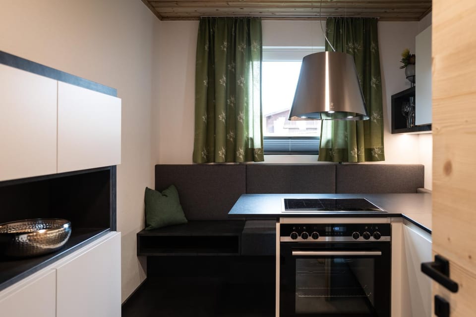 Kitchen or kitchenette, pet friendly