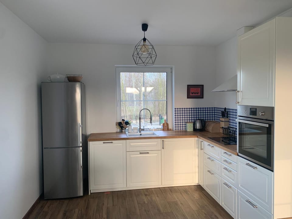 Kitchen or kitchenette, dishwasher, pet friendly, stove