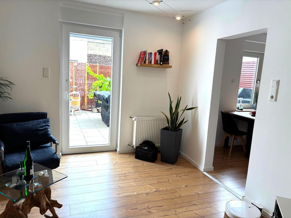 Living room, Seating area, heating