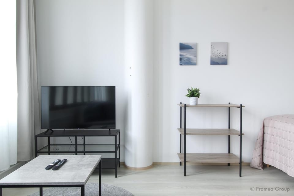Communal lounge/ TV room, TV and multimedia