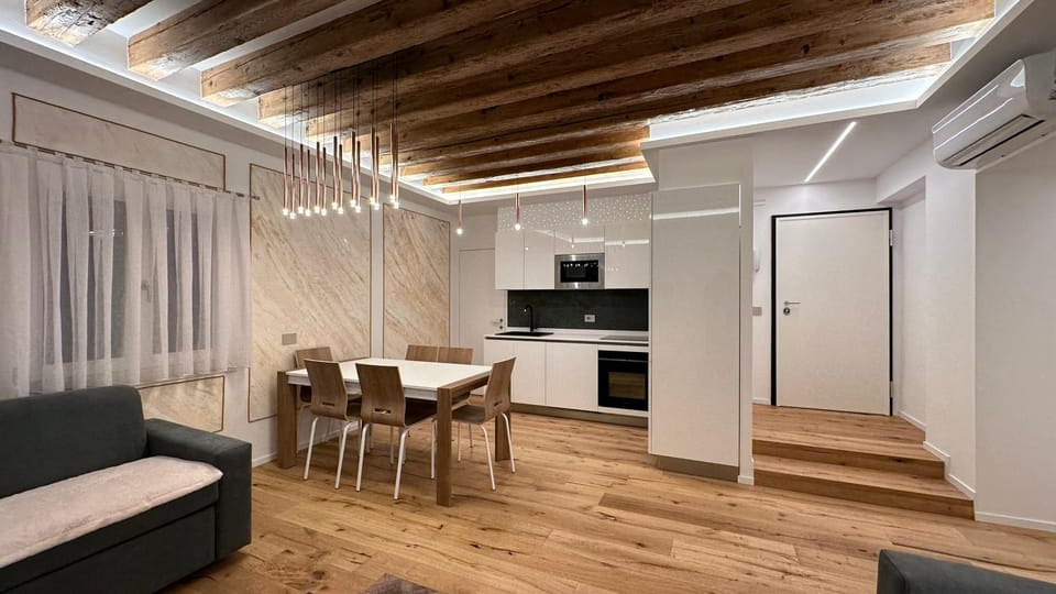 Kitchen or kitchenette, Living room, Seating area, Dining area, stove