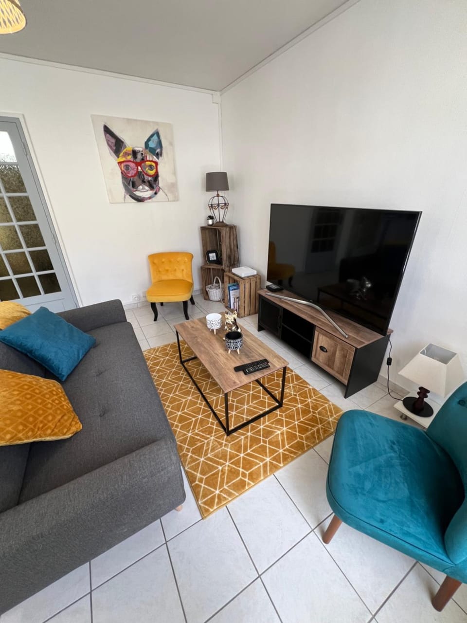 Communal lounge/ TV room