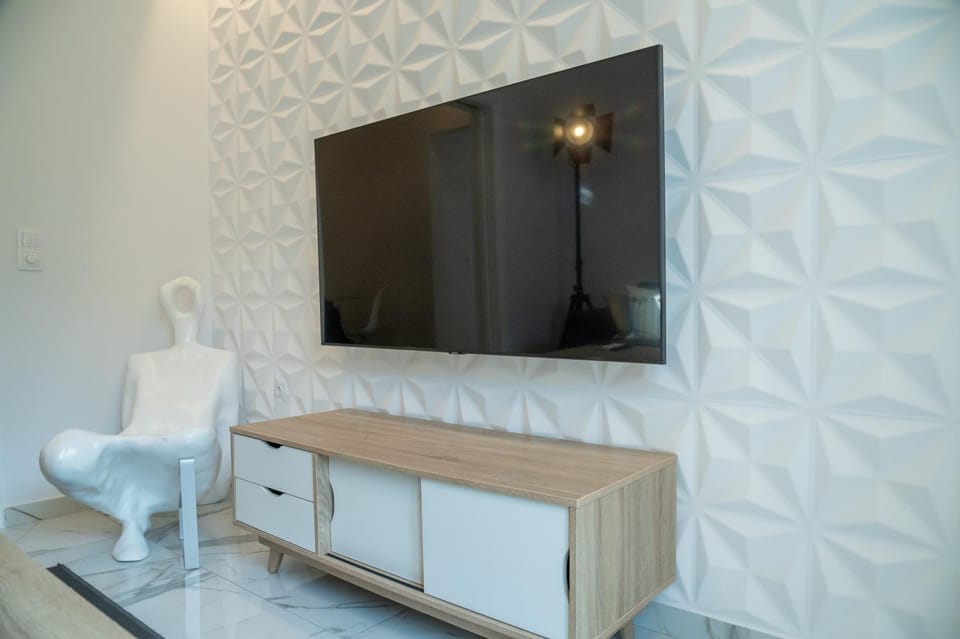 Communal lounge/ TV room, TV and multimedia