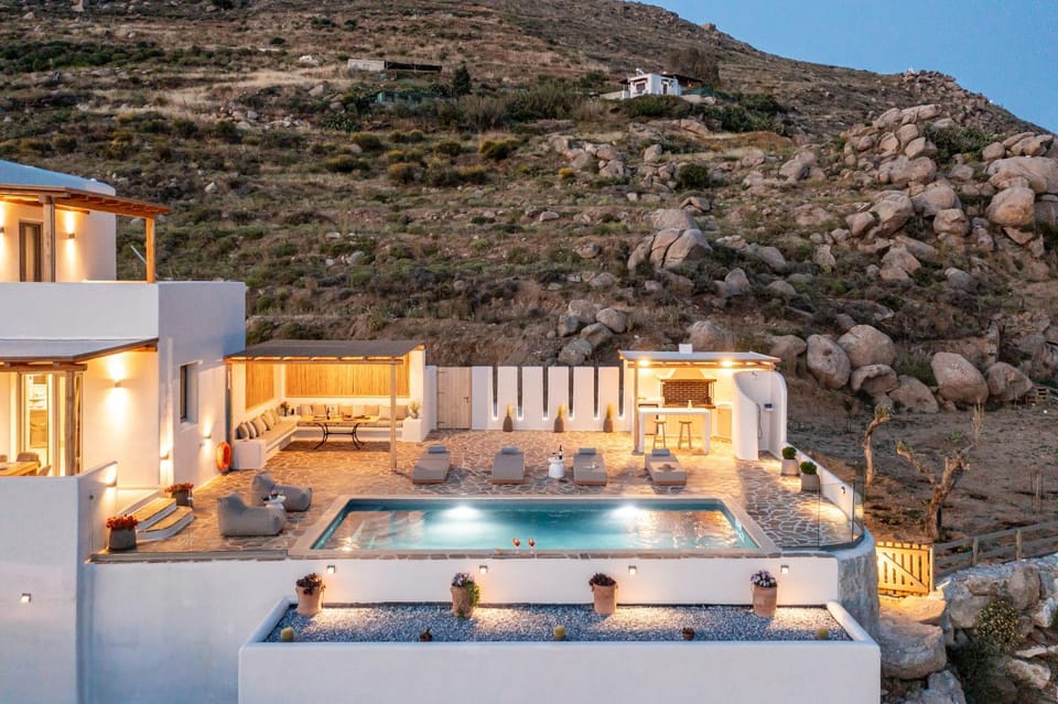 Eartha Horizon Villas Naxos Villa in Naxos, Naxos and Lesser Cyclades, Greece