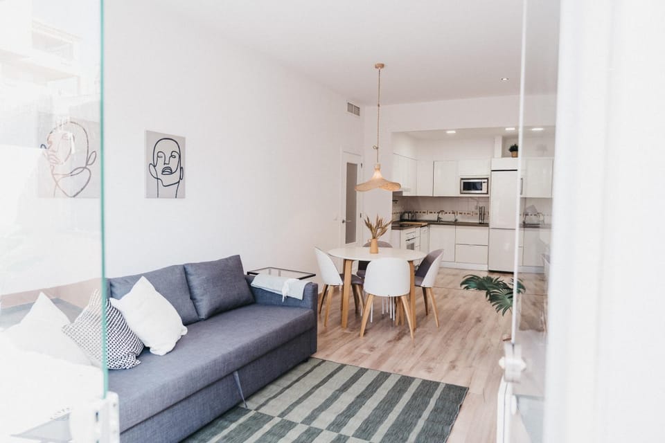 Kitchen or kitchenette, Living room