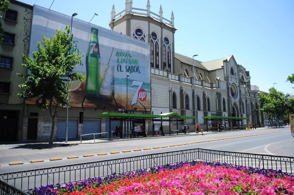 Nearby landmark, Neighbourhood, City view, Street view