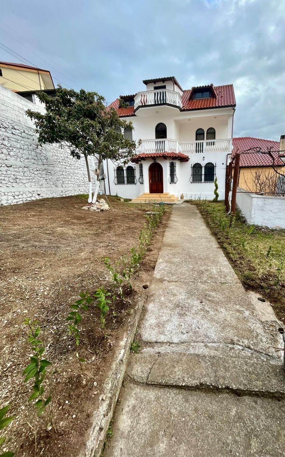 Property building, Day, Landmark view