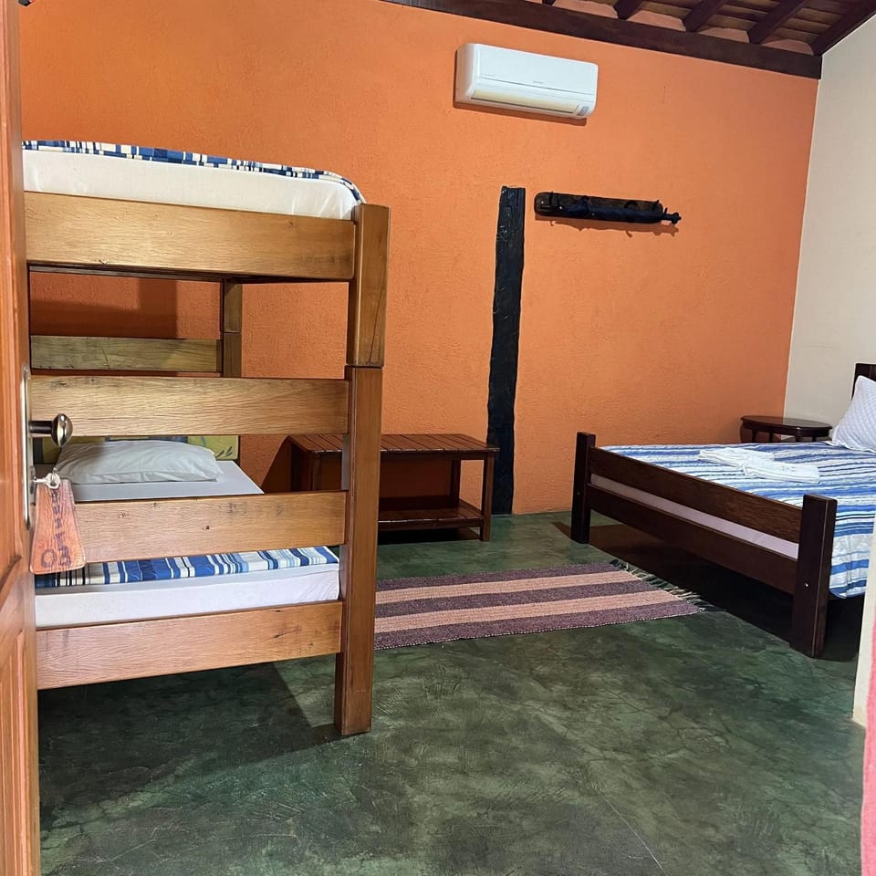 Bed, Photo of the whole room, Bedroom, bunk bed, air conditioner