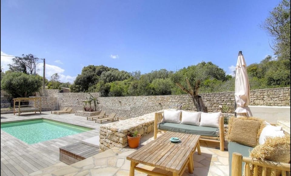CASA BIANCA 6 personnes Piscine Chauffée Villa in Bonifacio