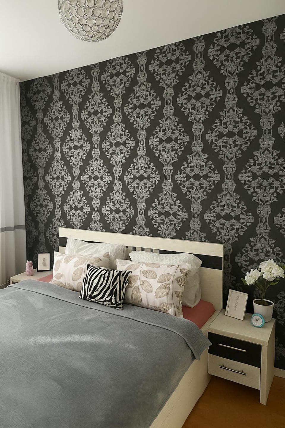 Bed, Decorative detail, Bedroom