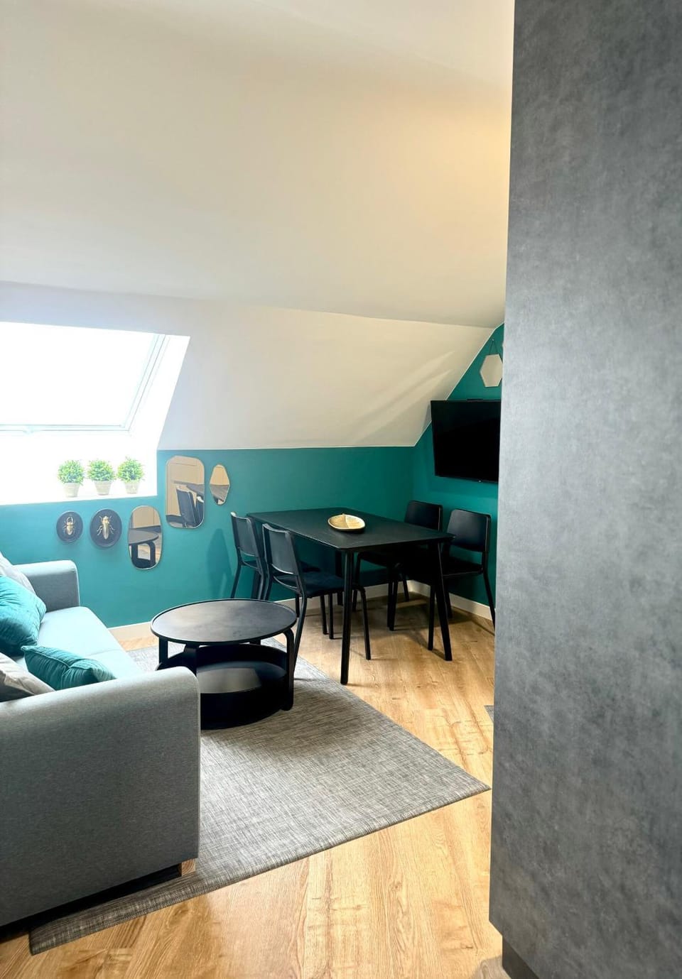 Living room, Dining area