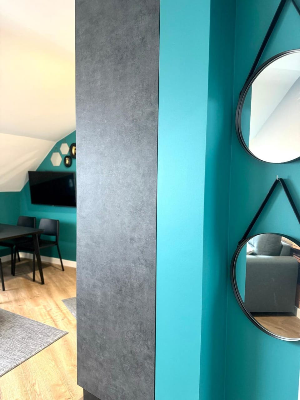 Living room, Photo of the whole room