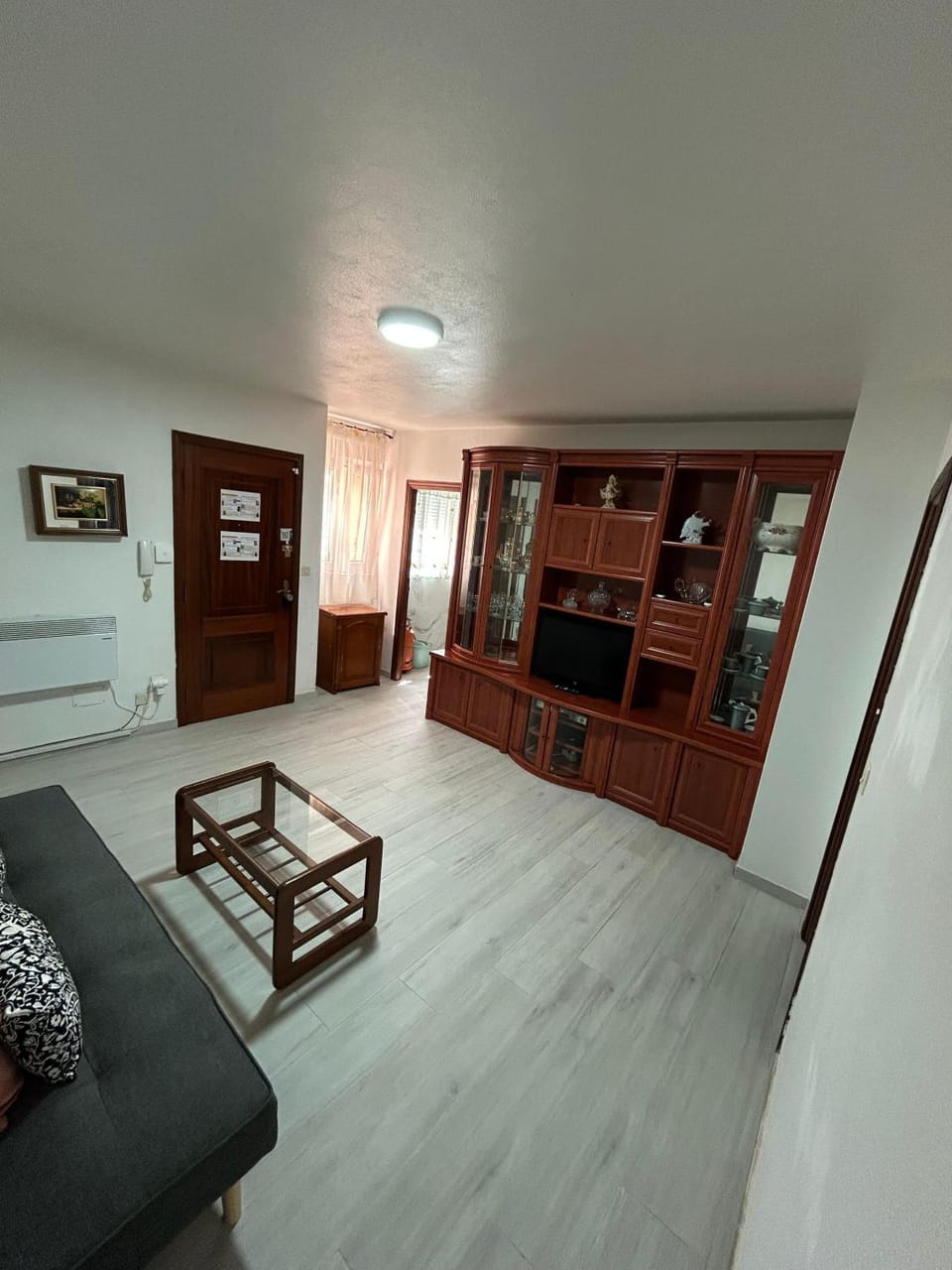 TV and multimedia, Living room, Seating area, heating