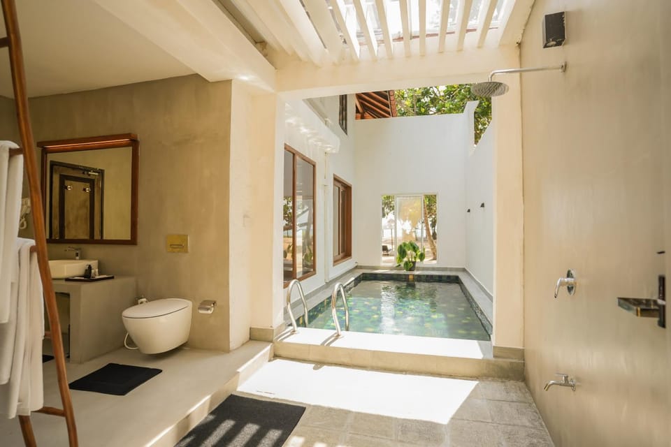 Bathroom, Pool view