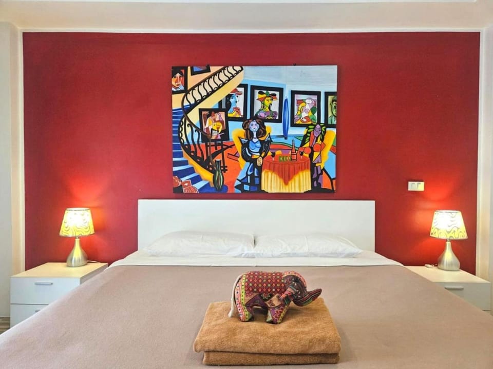 Bed, Decorative detail, Bedroom