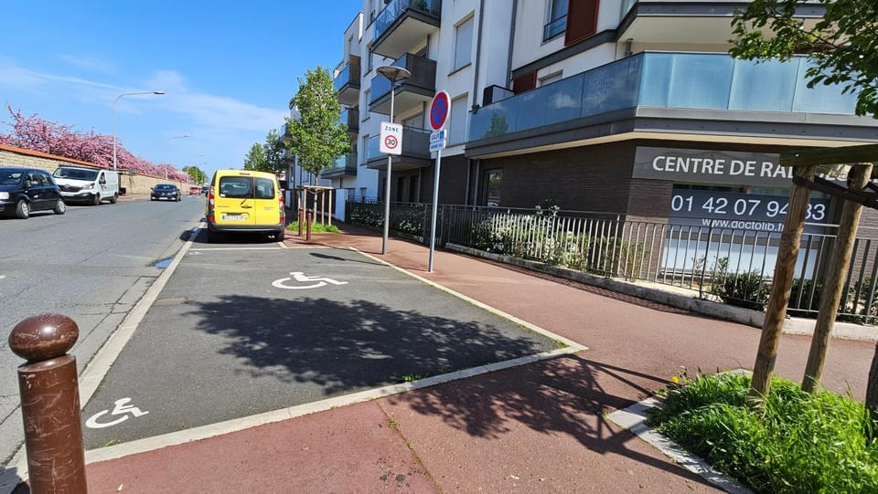 Logement entier confortable à Créteil Apartment in Créteil