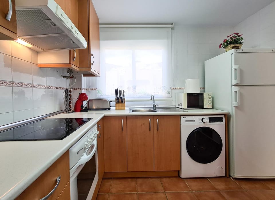 Kitchen or kitchenette, minibar, pet friendly, stove, toaster, washing machine