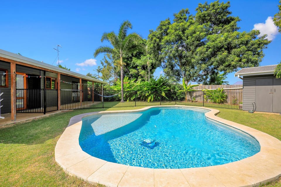 Pool view, Swimming pool