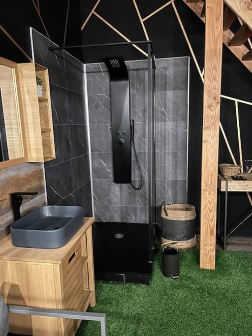 Suite Luxure : Nîmes, France Apartment in Nimes