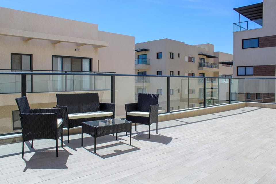 View (from property/room), Balcony/Terrace, Seating area