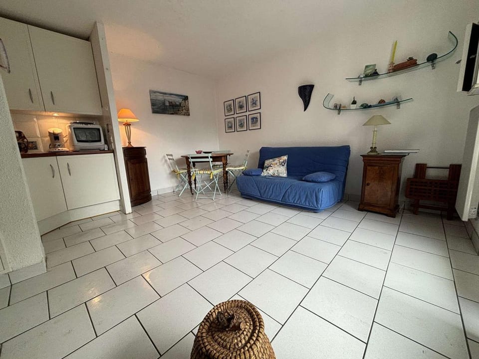 Appartement Royan avec Terrasse en Bord de Mer - FR-1-494-172 Apartment in Royan