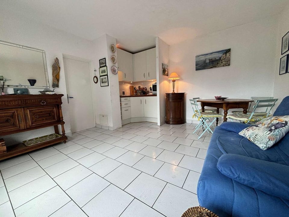 Appartement Royan avec Terrasse en Bord de Mer - FR-1-494-172 Apartment in Royan