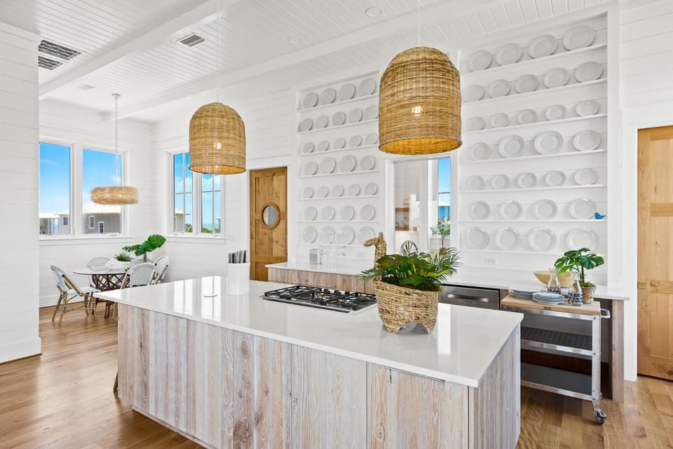 Salt & Light - 5 BR, Sleeps 18, Gulf & Lake Views, Game Room & Bikes House in South Walton County