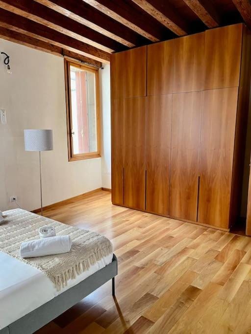 Il Duomo,150 meters. Charm Home in Downtown Apartment in Vicenza
