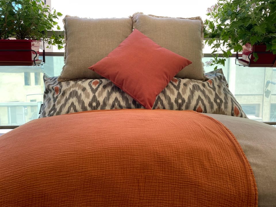 Le Fondant-Parking-Terrasse Apartment in Occitanie